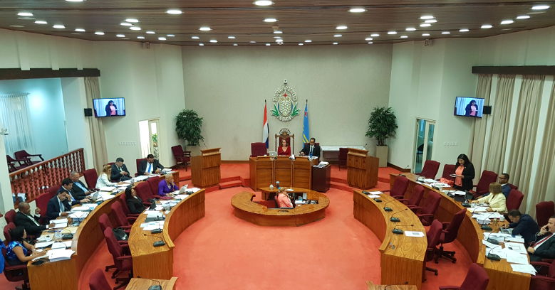 Parlamento sala01